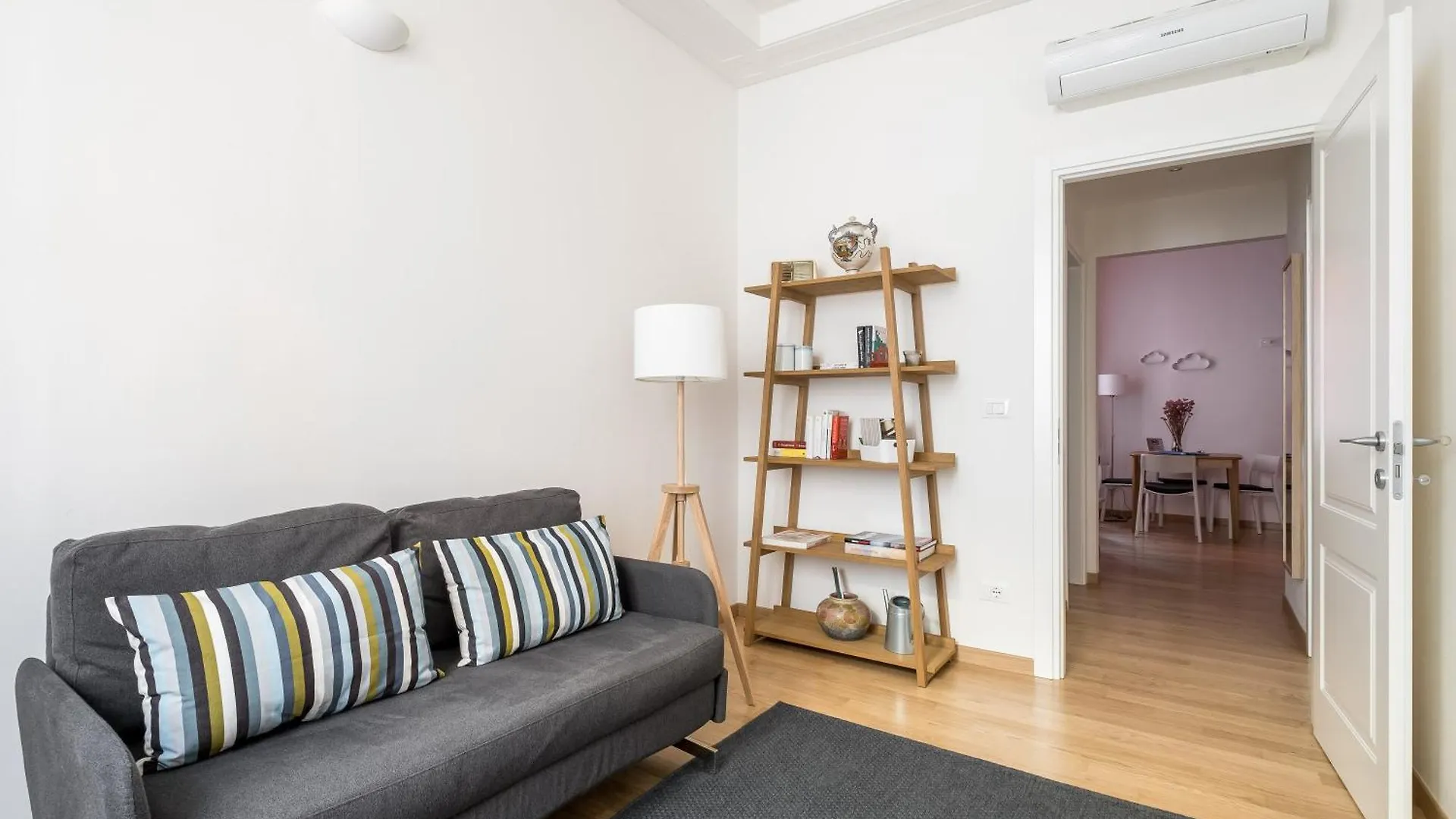 Canonica Suites Bolonya 0*,  İtalya